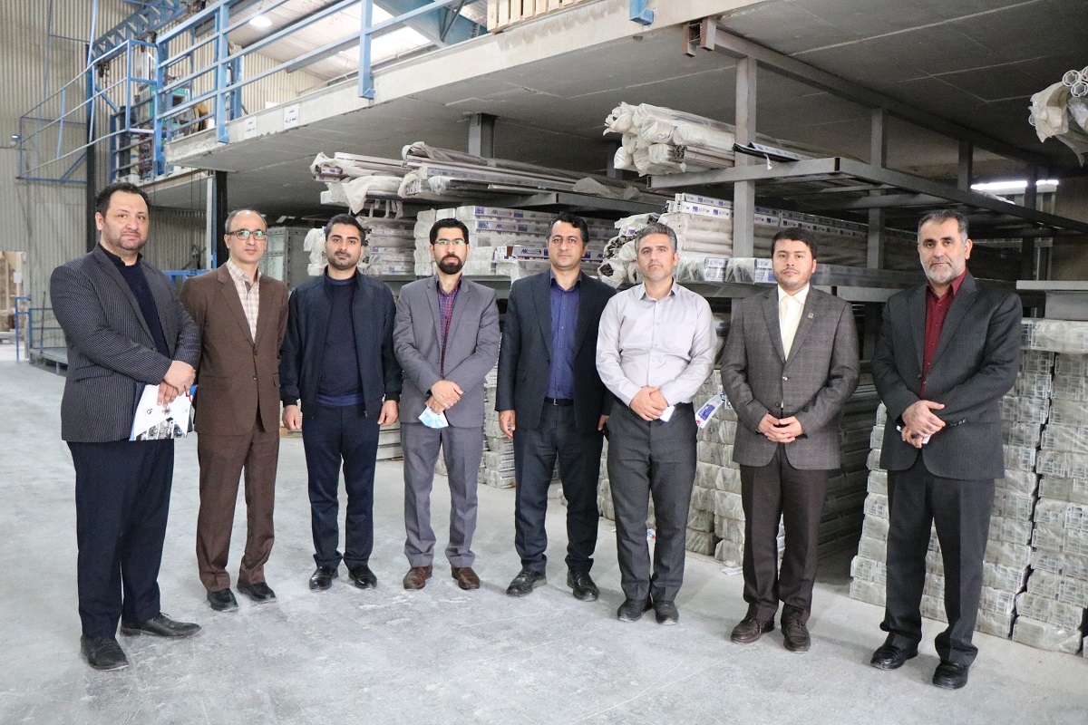 نشست دکتر غفاری با مدیر شرکت آق پروفیل