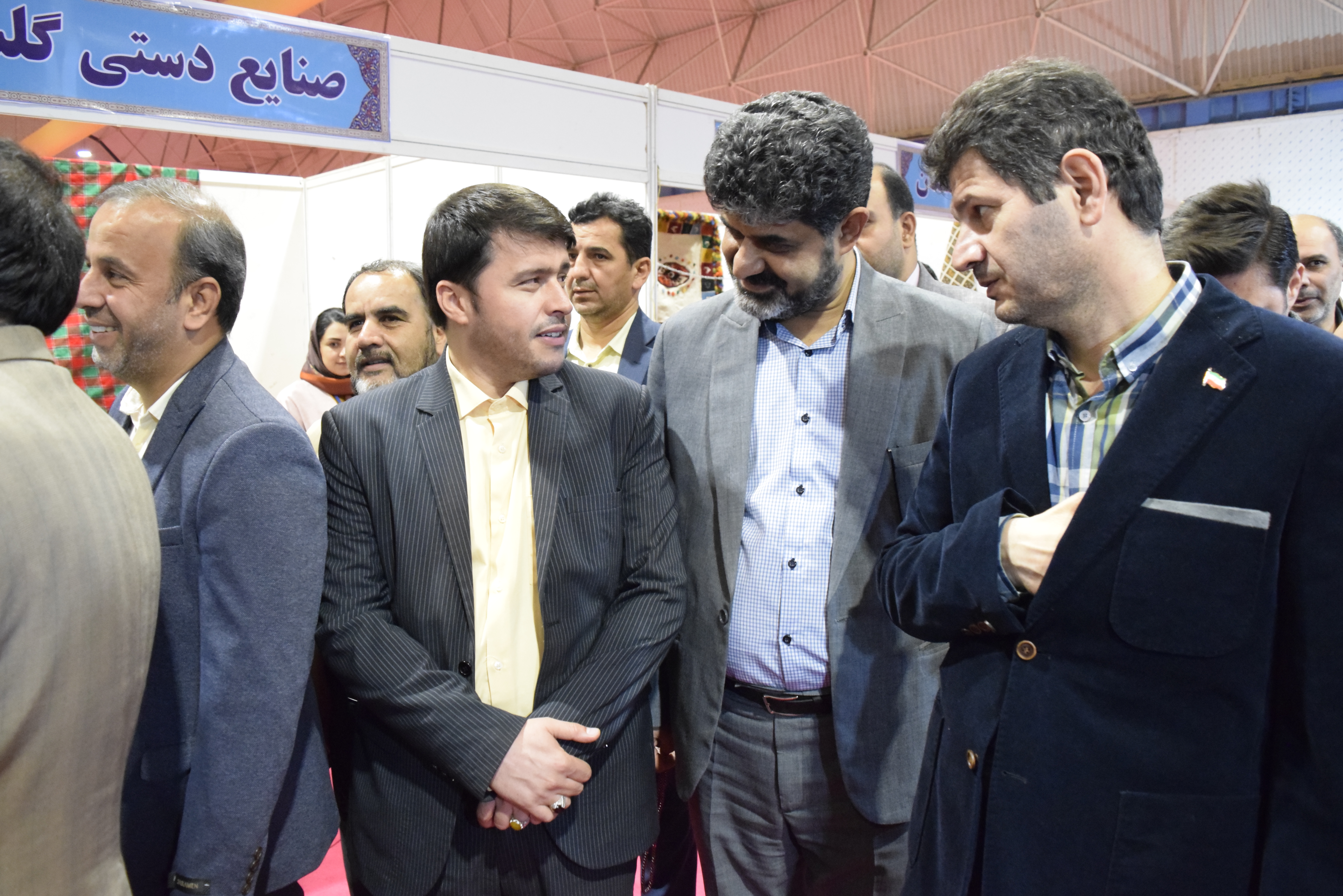 حضور دکتر غفاری در نمایشگاه فرهنگ و اقتصاد اقوام ایرانی